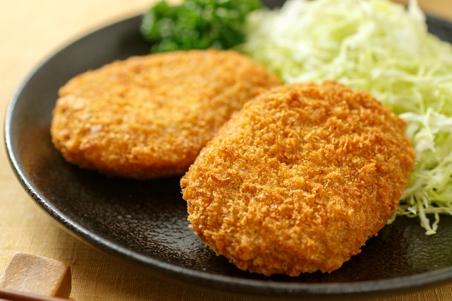 丹波カレーコロッケ調理イメージ
